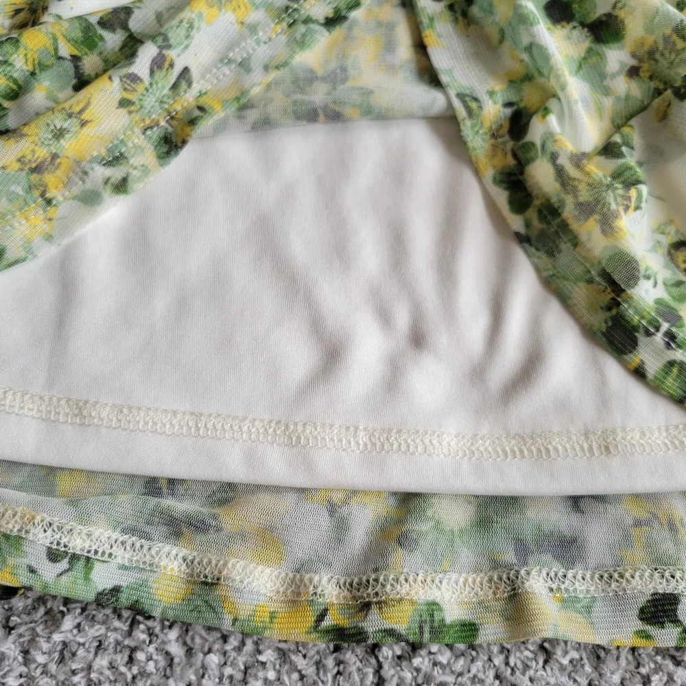 🌼B2G1 3/$20🌼 Emaline Chic Floral Midi Skirt in Green and Yellow 10P - Picture 2 of 5